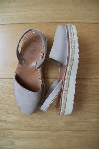 Sandalias Menorquinas Llonga's Beige Doble Suela