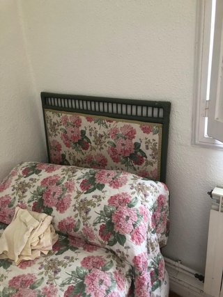 Cabecero de cama con flores