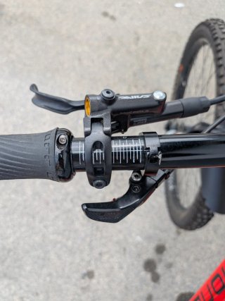 Mondraker Foxy R Carbon Enduro Bici