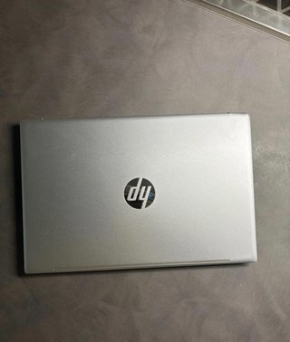 HP Pavilion 13-bb0008nl Argento