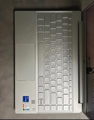 HP Pavilion 13-bb0008nl Argento