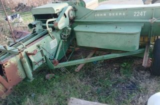 Empacadora John Deere 224T