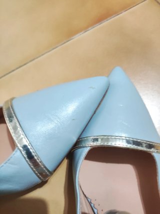 Scarpe eleganti azzurre con cinturino
