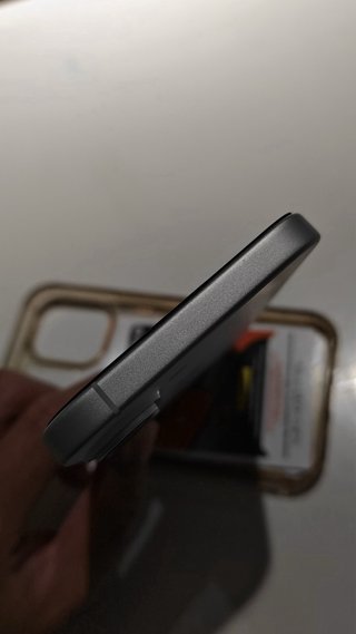 iPhone 16 Blanco 128GB con funda y protector