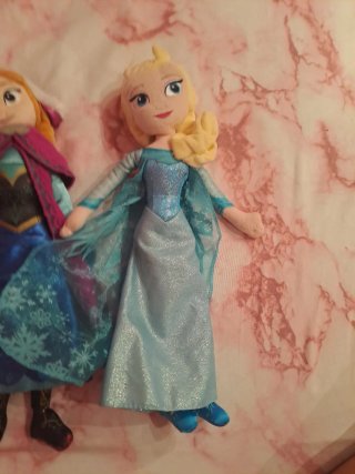Muñecas peluche Elsa y Anna Frozen