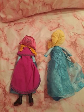 Muñecas peluche Elsa y Anna Frozen