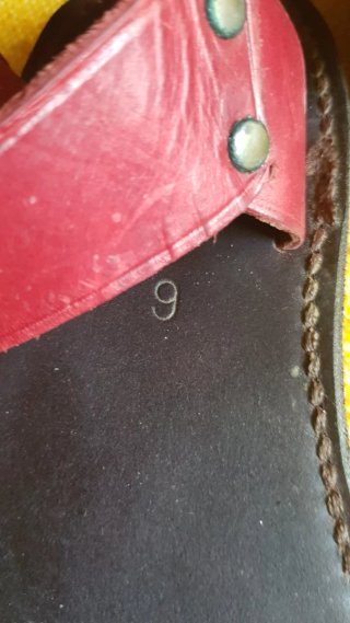Sandalias artesanales cuero rojo T.39