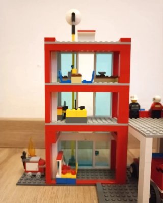 Lego Estación de Bomberos con Vehículos