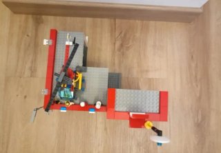 Lego Estación de Bomberos con Vehículos