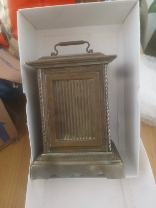 Reloj de sobremesa antiguo