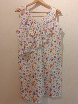 Vestido blanco flores a estrenar etiquetado