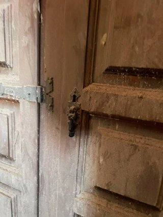 Regalo! Puerta de armario antigua de madera