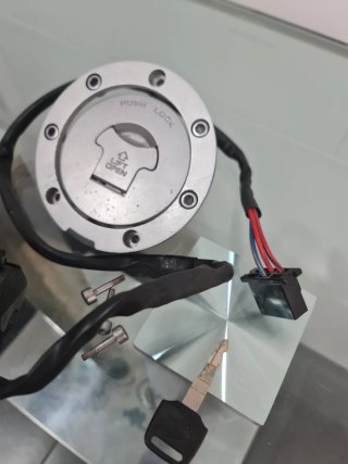 Juego Cerraduras Honda CBR 900RR