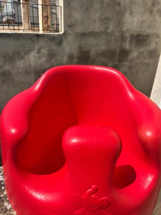 Asiento de suelo Bumbo rojo
