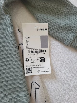 Conjunto bebé dinosaurios C&A