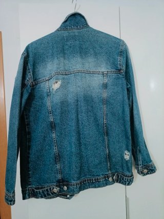 Chaqueta tejana desgastada
