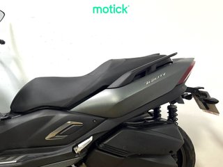 YAMAHA TRICITY 300