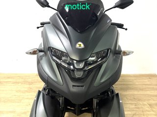 YAMAHA TRICITY 300