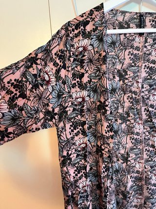 Kimono largo floral rosa