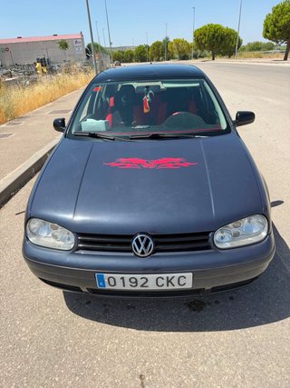 Golf 4 2003 tiene 312 mil kilm bien cuidado