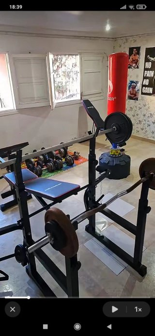 MÁQUINA GIMNASIO. Press banca multifunción Nueva