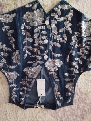 Chaleco vaquero con lentejuelas