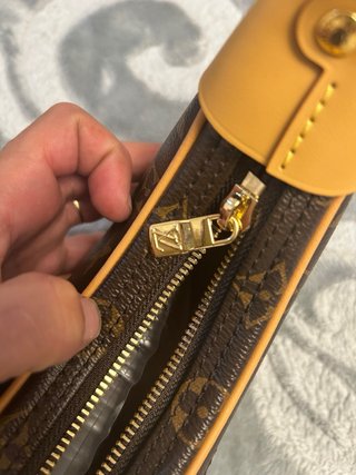 Bolso Louis Vuitton SP1128 Marrón y Dorado