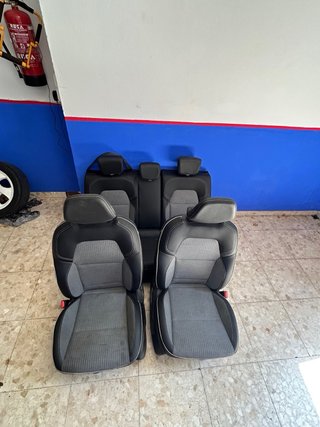Interior / asientos renault clio/megane