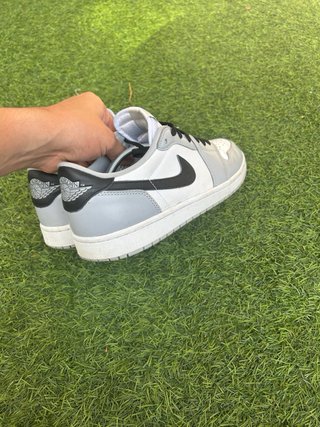Jordan 1 Low OG Baron Wolf Grey Talla 43