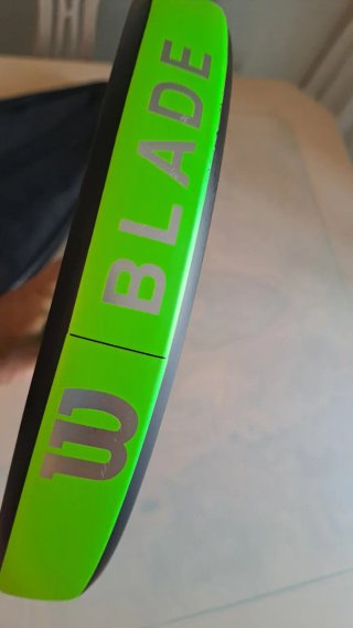 Raqueta de pádel Wilson Blade con funda