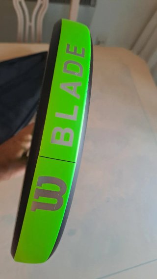 Raqueta de pádel Wilson Blade con funda