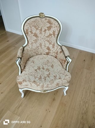Poltroncina Luigi XV in tessuto e legno