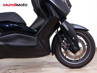 YAMAHA X-MAX 125