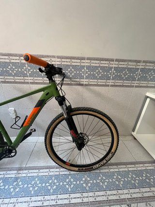 Bicicleta Cube Analog Montaña