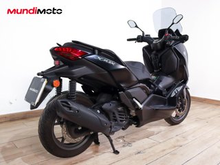 YAMAHA X-MAX 125