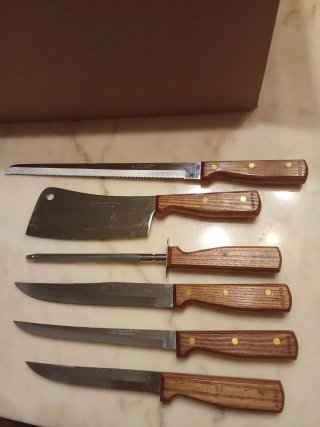 Set 5 Coltelli Gourmet + Affilalame