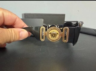 Gafas de Sol Versace 4425U Negras y Doradas