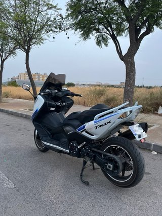 Yamaha Tmax 530