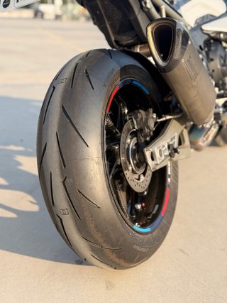 BMW S1000RR 2025 Pack Full Equip M (Solo 1740 KM)