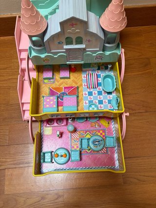 Castillo Pinipons antiguo con accesorios
