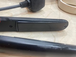 Plancha de pelo TRESemmé negra
