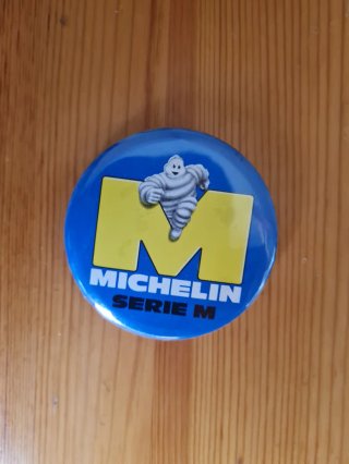 Pin Chapa Michelin Serie M Vintage