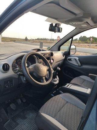 Peugeot Partner 2012