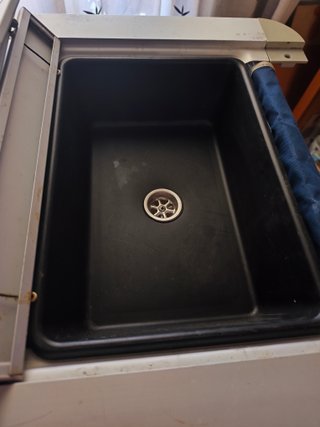 Mueble de camping metálico