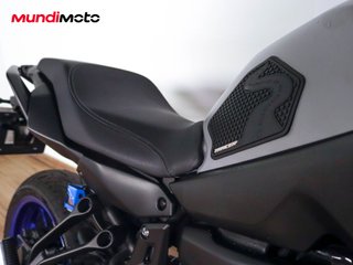 YAMAHA TRACER 7