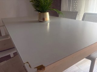 Mesa y 4 Sillas Comedor