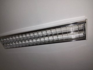 Lámpara fluorescente de 2 tubos