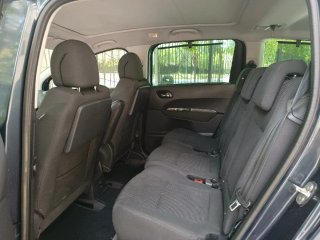 Peugeot 5008 2012