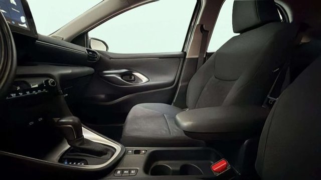 Toyota Yaris 5 AÑOS GARANTIA