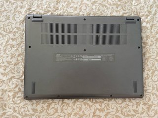 Chromebook Plus: Incluye funda + cargador original